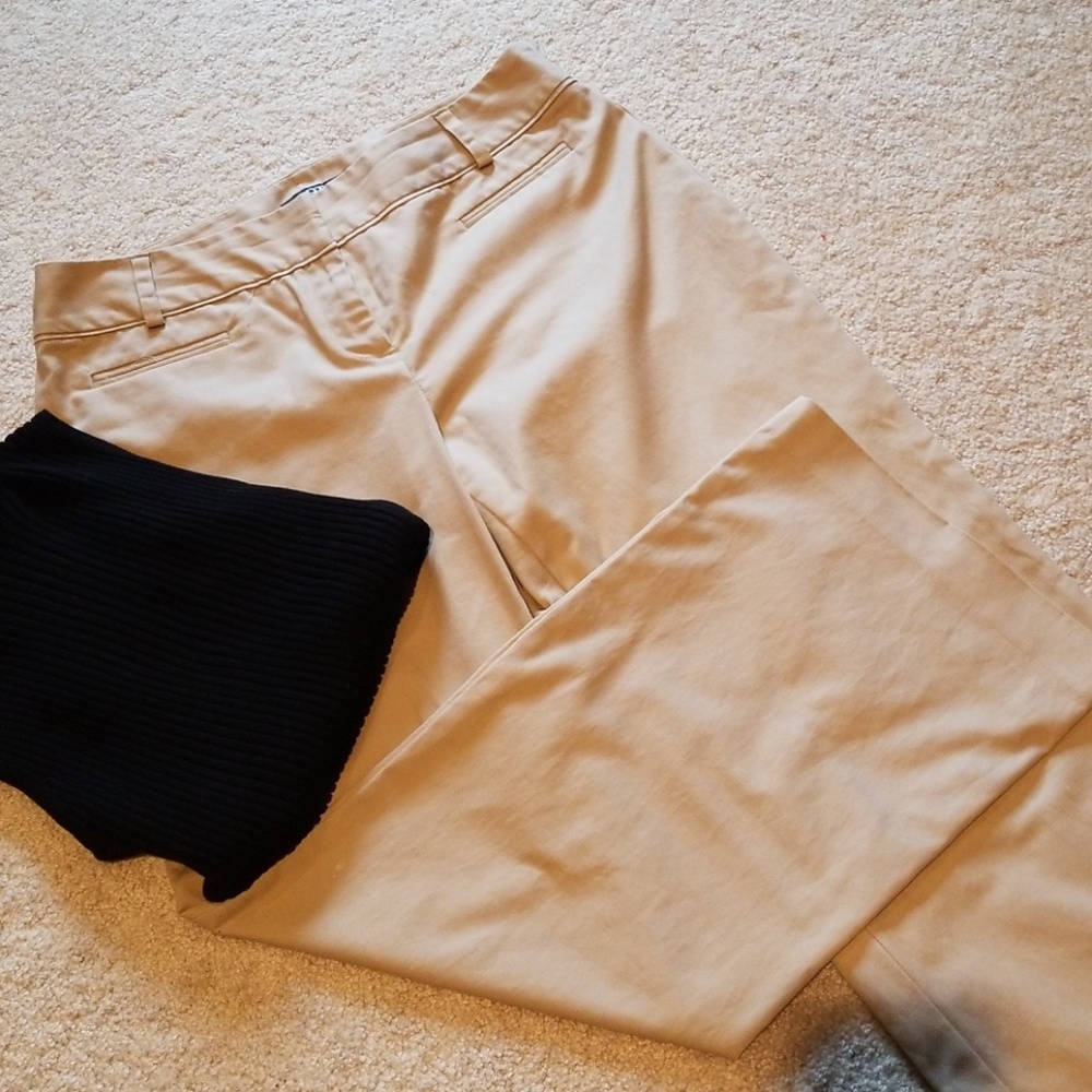 👖NWOT Apt 9 Khakis👖